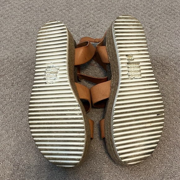 PATRIZIA BY SPRING STEP KALISSA ESPADRILLE PLATFORM SANDAL - Picture 4 of 8